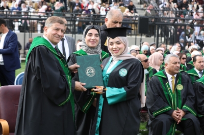 جامعة الزيتونة الأردنية تحتفل بتخريج الفوج الثلاثين من طلبة الفصل الاول 2025/2026