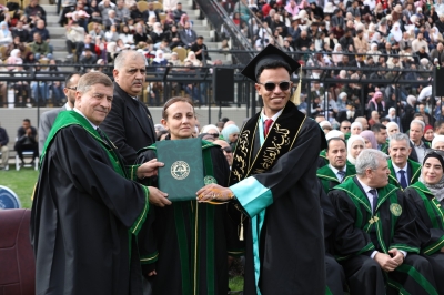 جامعة الزيتونة الأردنية تحتفل بتخريج الفوج الثلاثين من طلبة الفصل الاول 2025/2026