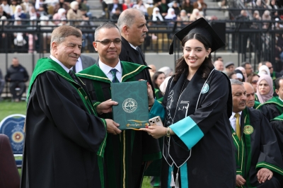 جامعة الزيتونة الأردنية تحتفل بتخريج الفوج الثلاثين من طلبة الفصل الاول 2025/2026