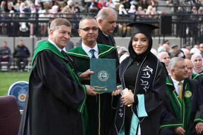 جامعة الزيتونة الأردنية تحتفل بتخريج الفوج الثلاثين من طلبة الفصل الاول 2025/2026