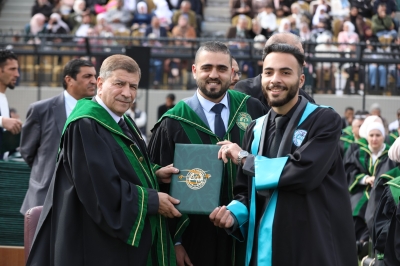 جامعة الزيتونة الأردنية تحتفل بتخريج الفوج الثلاثين من طلبة الفصل الاول 2025/2026