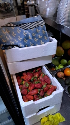 إغلاق محل عصائر في عمان وتحفظ على كامل الكميات لمخالفات صحية