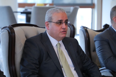 إذاعة “حياة” تضيء شمعتها الـ20.. ورئيس مجلس النواب: منبر إعلامي مجتمعي هادف