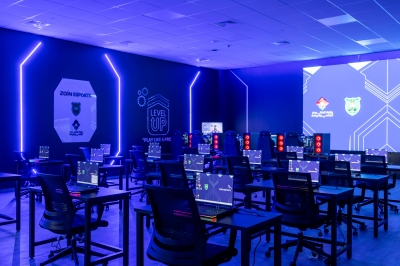 الأمير عمر بن فيصل يفتتح أكاديمية زين للرياضات الإلكترونية وتطوير الألعاب الإلكترونية في الجامعة الأردنية