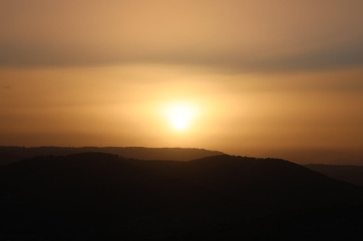 جامعة عمان العربية تحتضن فعالية وطنية لرصد هلال شهر رمضان المبارك - صور