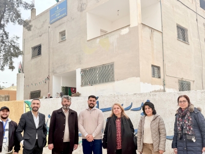 جامعة عمان العربية تشارك في مبادرة إنسانية لدعم الأسر العفيفة في لواء الجيزة