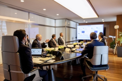 ولي العهد يزور شركة الخطوط الجوية الملكية الأردنية