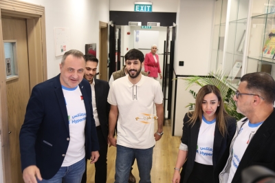 هايبرماكس الأردن توقع شراكة مع نجم المنتخب الوطني يزن النعيمات لدعم 