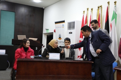 كلية الهندسة تتوج بلقب النسخة الثانية من مسابقة (بنك المعلومات) في جامعة عمان العربية