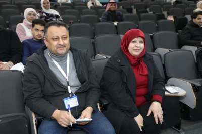 كلية الهندسة تتوج بلقب النسخة الثانية من مسابقة (بنك المعلومات) في جامعة عمان العربية