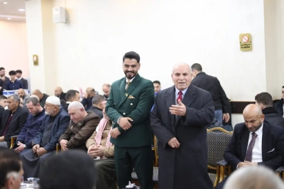 آل غنام النجار وآل عشا نسايب .. الصحفي محمد غنام طلب والنائب د. احمد عشا اعطى