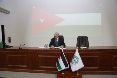 لقاء أكاديمي في كلية الأعمال بجامعة الزيتونة الأردنية يستعرض الإنجازات ويبحث سبل تطوير العملية التعليمية