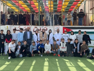 طلبة صيدلة عمان العربية يقدمون ورشة توعوية حول السمنة والتغذية الصحية في أكاديمية بريق المجد النموذجية