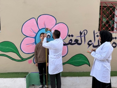 طلبة صيدلة عمان العربية يقدمون ورشة توعوية حول السمنة والتغذية الصحية في أكاديمية بريق المجد النموذجية