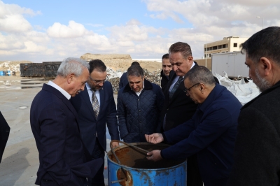 وزير البيئة يزور مصنع (معادن المدينة) ويؤكد تشجيع وتعزيز مشاريع إعادة التدوير والاقتصاد الأخضر