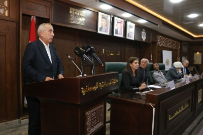 وزير الثقافة يرعى إشهار رواية (المربية) للكاتب العظمات