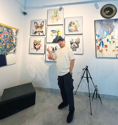 عمر المعايطة: أستمد أفكار 