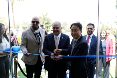 سامسونج إلكترونيكس المشرق العربي تفتتح معرضها في عمان الأهلية وتوقّعان مذكرة تعاون