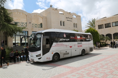 جامعة الزيتونة الأردنية تنظّم حملة للتبرع بالدم بالتعاون مع وزارة الصحة