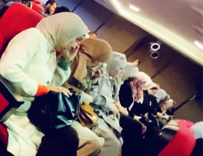 دموع الحضور تروي حكاية (أرض الكرامة)