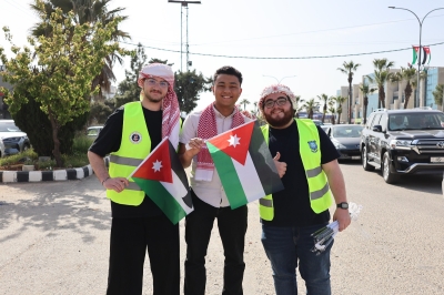 عمّان الأهلية تحتفل بيوم العلم الأردني - صور