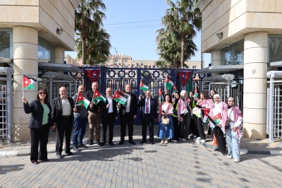 عمّان الأهلية تحتفل بيوم العلم الأردني - صور