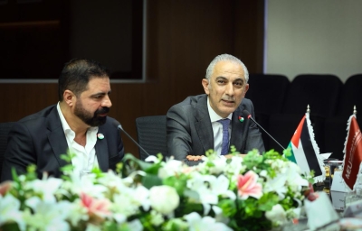 (الشرق الأوسط) تجمع برلمانات الجامعات الأردنية… وبيان طلابي يجدد الولاء في يوم العلم