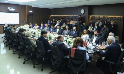 (الشرق الأوسط) تجمع برلمانات الجامعات الأردنية… وبيان طلابي يجدد الولاء في يوم العلم