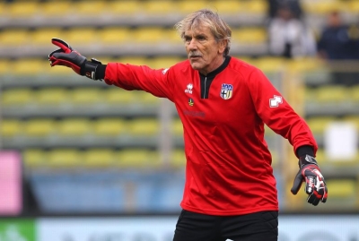 لعب لفيورونتينا وزامل أنشيلوتي.. قصة أكبر لاعب كرة قدم بعمر 83 عامًا