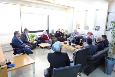 رئيس جامعة عمان العربية يستقبل وفداً من جمعية قطر الخيرية لبحث آفاق التعاون المشترك