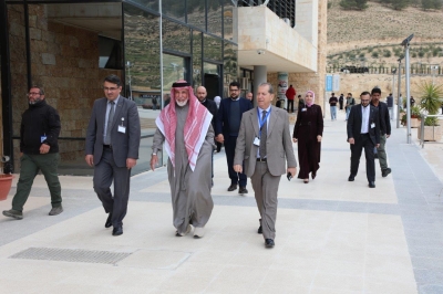 رئيس جامعة عمان العربية يستقبل وفداً من جمعية قطر الخيرية لبحث آفاق التعاون المشترك