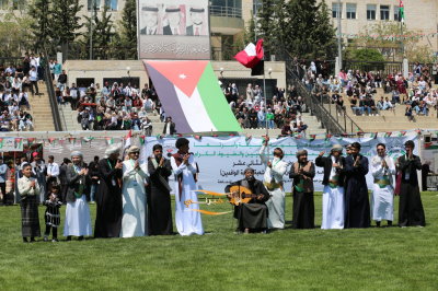 رئيس جامعة الزيتونة الأردنية يفتتح معرض الجاليات العربية الثاني عشر بحضور دبلوماسي وثقافي واسع - صور