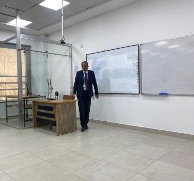 كلية الهندسة في (عمان العربية) تلتقي بطلبتها الجدد والقدامى والخريجين