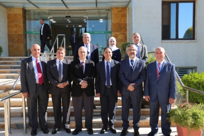 مدير عام ضريبة الدخل يؤكد من جامعة الزيتونة أن دعم التميز الشبابي يبدأ من المسابقات الأكاديمية النوعية - صور