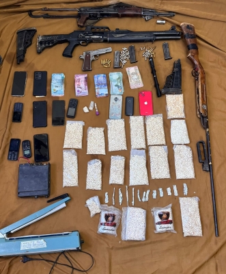 بينهم مصنف خطير جدا .. القبض على 6 من مستقبلي «بالونات المخدرات»