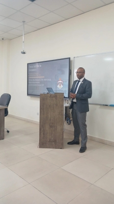 كلية العلوم الطبية التطبيقية في عمان العربية تعقد محاضرة علمية بعنوان (التشخيص المخبري للأمراض السارية باستخدام التقنيات الجزيئي