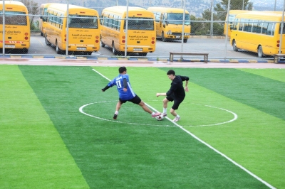 جامعة عمان العربية تنظم مباراة ودية مع مدارس العمرية في أجواء رياضية مميزة