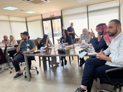 الطالبة آن من جامعة عمان العربية تختتم مشاركتها في برنامج (نشامى) لإعداد القادة الشباب بـ(80) ساعة تدريبية نوعية