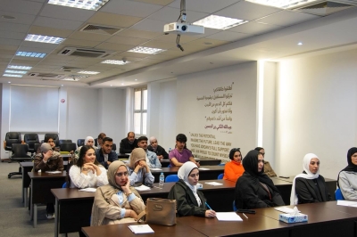 جامعة عمان العربية تنظم زيارة علمية لطلبة إدارة الموارد البشرية إلى مختبر الألعاب الأردني