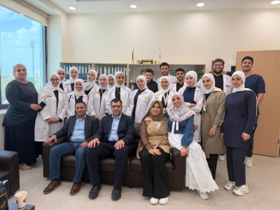 كلية التمريض في جامعة الزيتونة الأردنية تنظم نشاطًا تفاعليًا لتعزيز الوعي بالصحة النفسية لدى الطلبة
