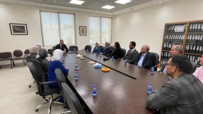 جامعة الزيتونة الأردنية تستضيف وفدًا من الجامعة الأردنية وتكرّم الفائزين بجوائز التميز الأكاديمي