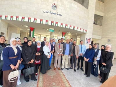 كلية الحقوق في (عمان العربية) تعزّز الجانب التطبيقي بزيارة علمية إلى محكمة الجنايات الكبرى