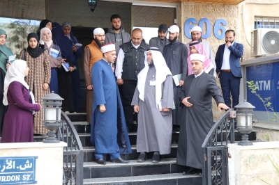 كلية الشريعة في عمان العربية تُنفذ زيارة علمية لدائرة الإفتاءلربط المعرفة النظرية بالتطبيق الميداني