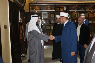 كلية الشريعة في عمان العربية تُنفذ زيارة علمية لدائرة الإفتاءلربط المعرفة النظرية بالتطبيق الميداني