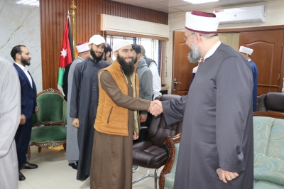 كلية الشريعة في عمان العربية تُنفذ زيارة علمية لدائرة الإفتاءلربط المعرفة النظرية بالتطبيق الميداني