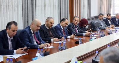 كلية تكنولوجيا المعلومات في جامعة عمان العربية تشارك في اجتماع نيابي لبحث مواءمة التخصصات التقنية مع سوق العمل