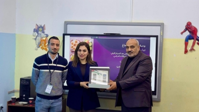 كلية الصيدلة في جامعة الزيتونة الأردنية تنفذ مبادرة توعوية حول دور الصيدلاني في تعزيز نمط الحياة الصحي لطلبة المدارس