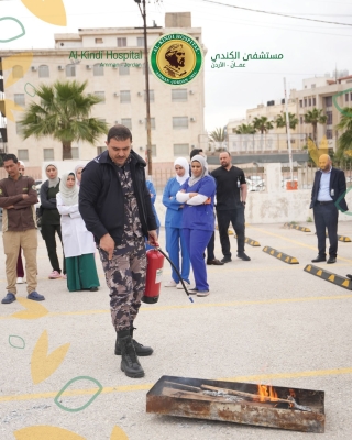 محاضرة وتجربة اخلاء وهمي في مستشفى الكندي 