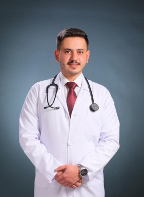 تهنئة للدكتور ثامر أبو شريعة بمناسبة تخرجه من كلية الطب