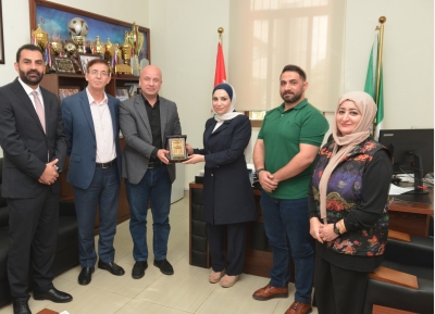 جامعة البترا تبحث سبل 
